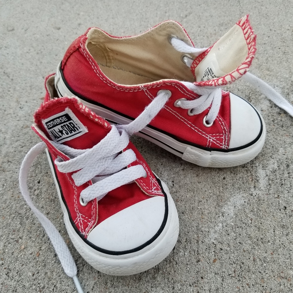 True Red Converse Toddler size 6